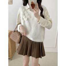 批发独特别致立体花朵毛衣马甲女短款<b class='q'>春</b>秋外搭慵懒风针织背心无袖上衣