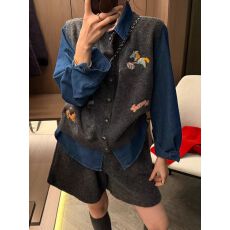 批发韩版精致柔软针织马甲卡通刺绣百搭马夹2025<b class='q'>冬</b>季气质叠穿坎肩上衣