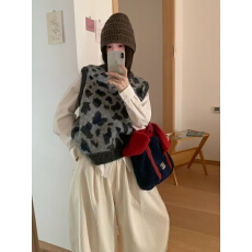 批发圆领针织背心马甲女款2025新款冬外穿时髦洋气美式坎肩无袖上衣女