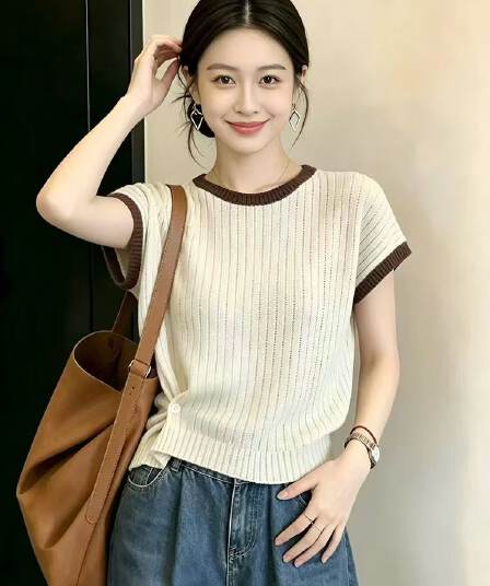 한국 스타일 배색 패치워크 라운드 넥 반팔 니트 스웨터 여성 여름 루즈핏 외국 가스 연령 감소 백 탑 출퇴근 맨위 여성 트렌디