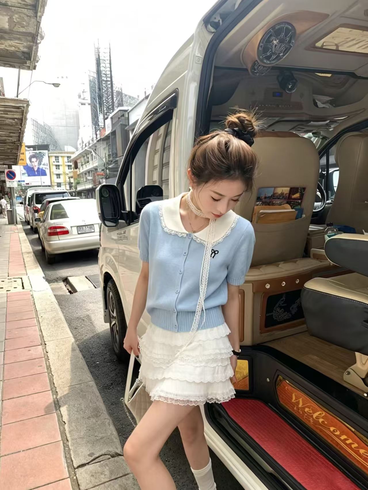 파란색 레이스 조각 베이비 칼라 니트 오픈 가디건 여성 2026 여름 새로운 절묘한 아름다운 다용도 반팔 맨위