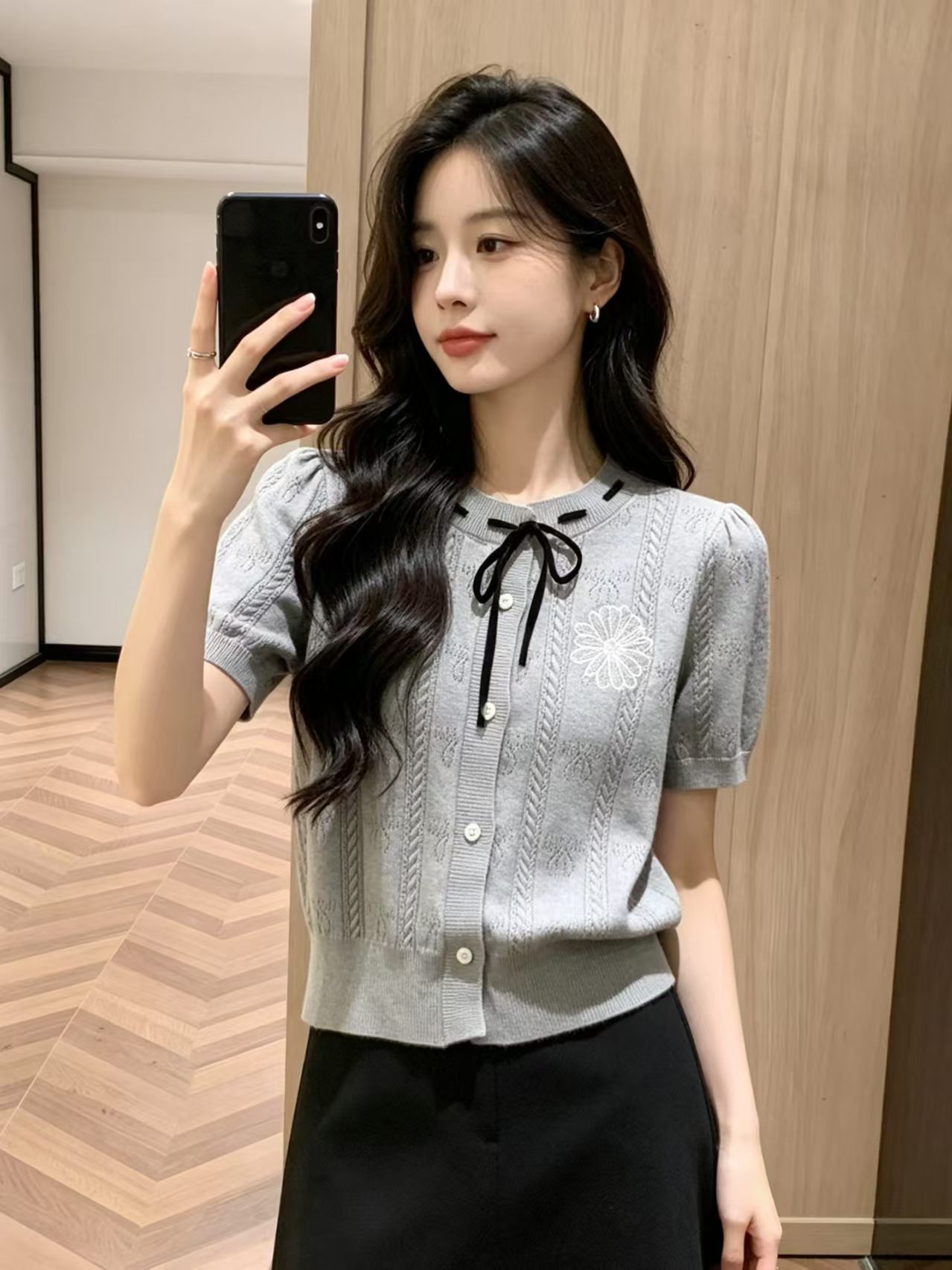 2026 년 여름 프랑스식 달콤한 스타일 나비 넥타이 반팔 니트 오픈 가디건 여성 작은 대중 홀로우 아웃 자수 맨위