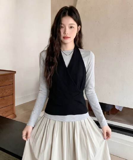 한국 스타일 스트라이프 페이크 레이어드 니트 스웨터 여성 가을 겨울 자이언트 잘 생긴 패션 행침 목 베스트 스택 착용 스웨터 슬림해 보이는 맨위