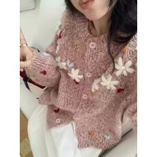 批发慵懒风绣花圆领毛衣开衫女宽松<b class='q'>春</b>季新款洋气日系甜美外搭针织上衣