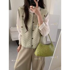 批发十三行<b class='q'>秋</b>季田园风花朵刺绣圆领针织马甲女开衫式叠穿坎肩背心马夹