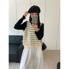 批发法式小香风木耳边拼接针织衫女2026<b class='q'>夏</b>季新款独特撞色优雅无袖上衣