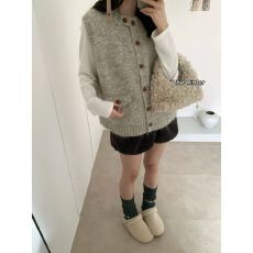 批发质感韩系针织马甲开衫女春秋新款圆领无袖叠搭设计感毛衣背心外套