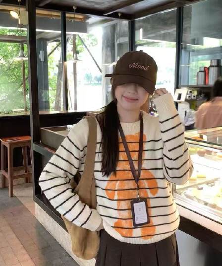 한 부서 만화 작은 곰 자카드 스트라이프 스웨터 여자 가을 루즈핏 느긋한 바람 부드러운 찹쌀 풀오버 니트 스웨터