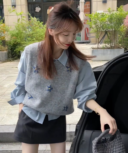 프랑스식 회색 자카드 니트 민소매 어깨 조끼 여자 조기 가을 스택 착용 쇼트 스타일 스웨터 조끼 맨위 외부 가져 가라.