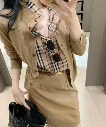 26 이른 가을 새로운 체크무늬 셔츠 긴팔 페이크 레이어드 셔츠 재킷 몸매 가꾸기 체크무늬 기사 광장 칼라 패션 다용도 여성