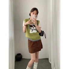 批发童趣小狗提花针织<b class='q'>马甲</b>女 圆领撞色罗纹下摆肌理 秋冬叠穿无袖背心