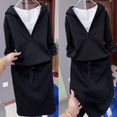 批发春秋季休闲卫衣裙套装女连帽时尚新款半身裙显瘦<b class='q'>韩版</b>三件套