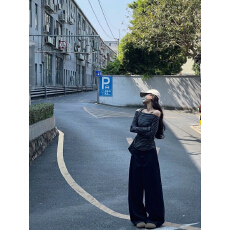 批发一字肩条纹款长袖<b class='q'>t</b><b class='q'>恤</b>女修身斜肩