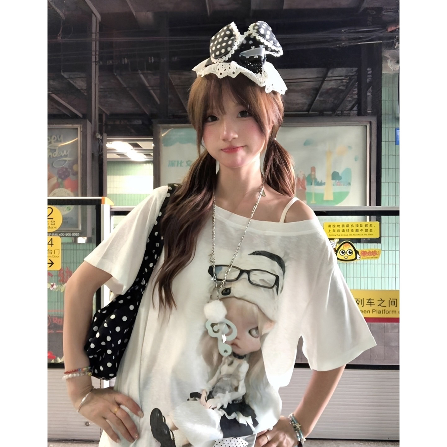 아메리칸 레트로 비스듬한 어깨 프린트 반팔 티셔츠 여성 여름 루즈핏 oversize 항구 바람 느슨함 센스 반소매 맨위