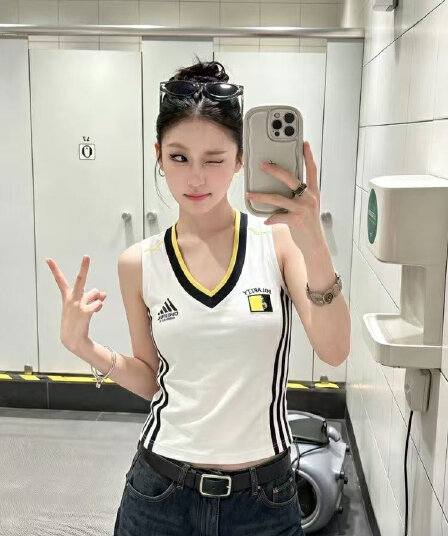 아메리칸 V넥 자수 저지 조끼 슬립 여성 여름 새로운 몸매 가꾸기 슬림해 보이는 핫걸 외출용 민소매 맨위 ins