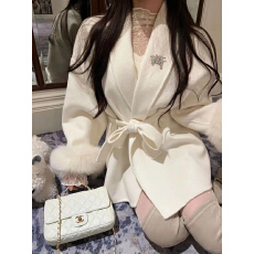批发可拆卸仿狐狸毛系带双面绒呢子大衣女2026冬装新款小个子毛<b class='q'>呢外套</b>