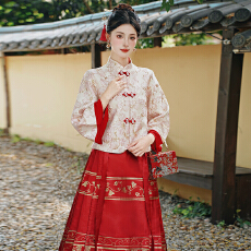 批发实拍新中式<b class='q'>敬酒</b>服改良马面裙套装订婚秀禾<b class='q'>礼服</b>裙日常