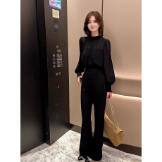 批发有货～优雅风立领轻薄款<b class='q'>衬衫</b>女2026夏季新款时尚透气别致上衣