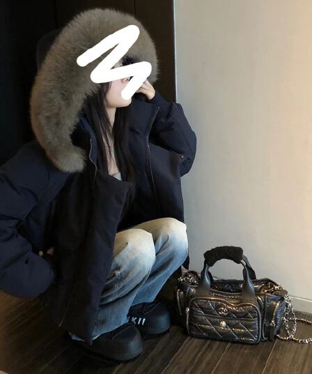 2026 블루스 순간 여우 모피 칼라 쇼트 스타일 자이언트 잘 생긴 다운 재킷 여성 머저리 작은 키 재킷 새로운 면