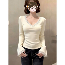 批发喇叭袖蕾丝V领德绒打底衫女秋冬内搭短款上衣辣妹修身
