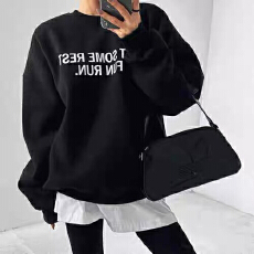 Lagirl韩国东大门2025冬季新款宽松字母印花圆领无帽休闲卫衣女