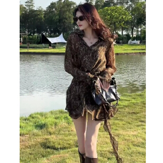 批发温柔大方奢高级裙子巨好看的早秋海边度假法式气质<b class='q'>长袖</b>印花裙