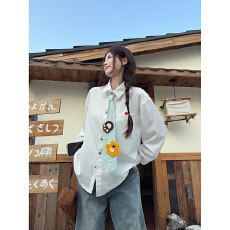 学院风撞色小熊领带长袖白衬衫女2026春季新款别致设计感叠穿上衣