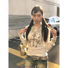 批发德绒 <b class='q'>街头</b>长袖t恤女早秋人像十字架辣妹打底衫修身显瘦上衣