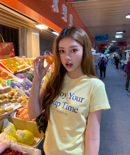 아메리칸 레트로 긍정적 인 어깨 라운드 넥 프린트 반팔 티셔츠