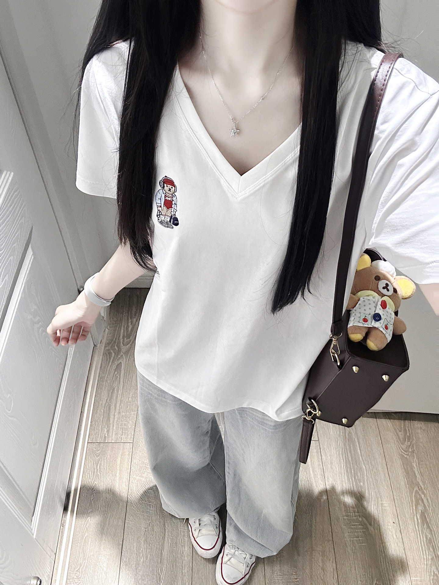 자수 네리 가게 천 19 지점 220 그램 순면 긍정적 인 어깨 V넥 반팔 티셔츠
