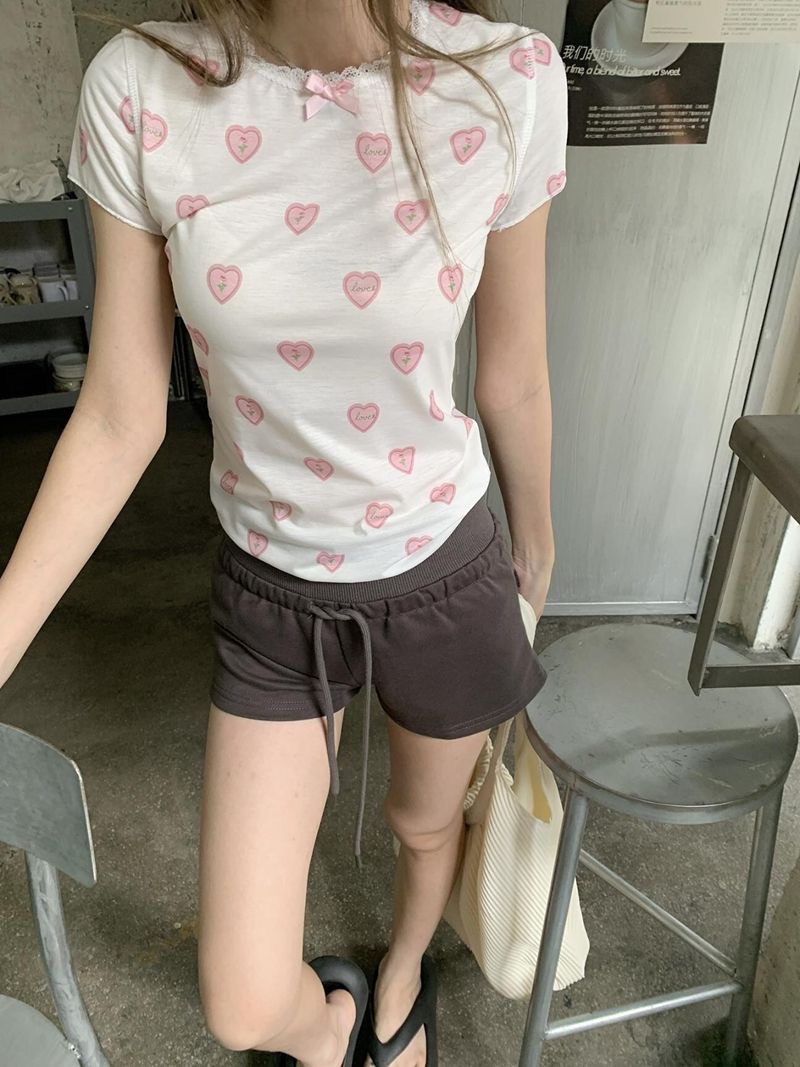 하트 프린트 반팔 티셔츠 여성 디자인 센스 작은 대중 긍정적 인 어깨 몸매 가꾸기 맨위