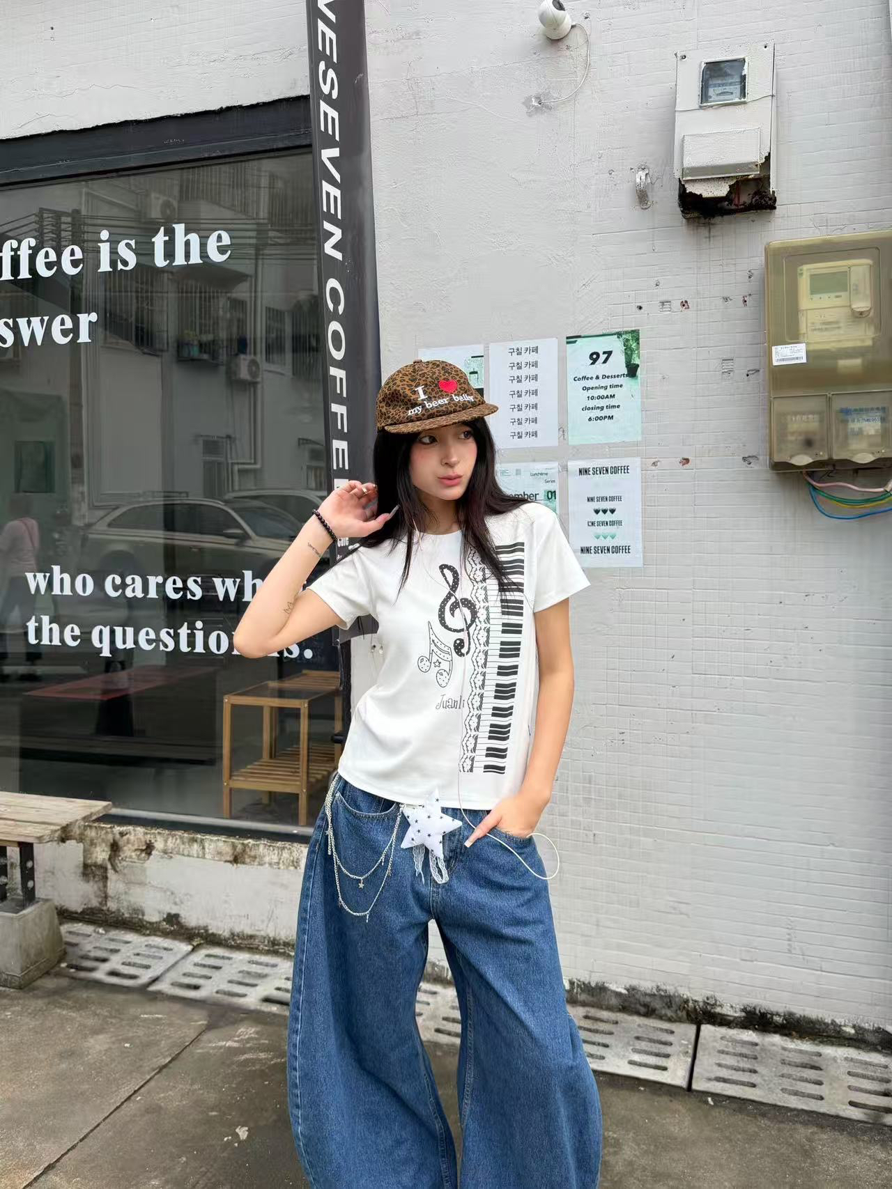 아메리칸 레트로 긍정적 인 어깨 라운드 넥 프린트 반팔 티셔츠