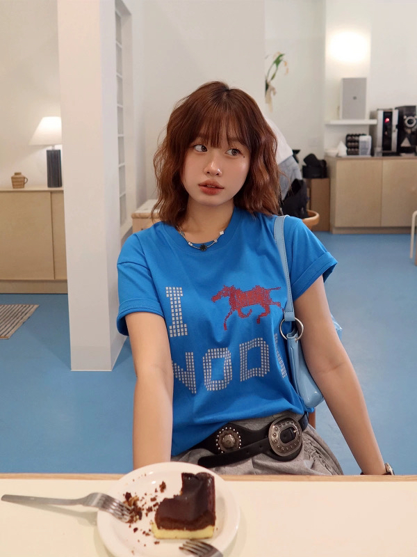 아메리칸 레트로 긍정적 인 어깨 라운드 넥 프린트 반팔 티셔츠