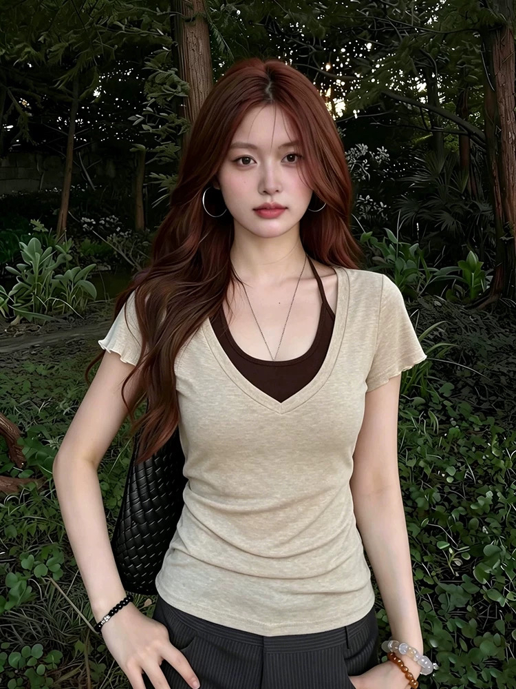 페이크 레이어드 V넥 행침 목 슬립 반팔 티셔츠 여성 여름 허리 수축 슬림해 보이는 작은 대중 몸매 가꾸기 긍정적 인 어깨 의류