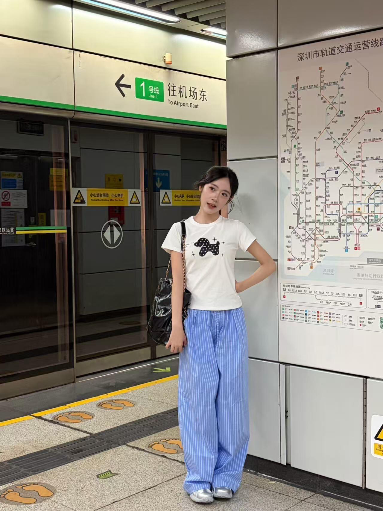 아메리칸 레트로 긍정적 인 어깨 라운드 넥 프린트 반팔 티셔츠