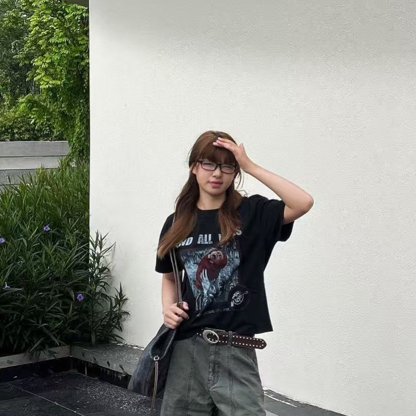 아메리칸 레트로 긍정적 인 어깨 라운드 넥 프린트 반팔 티셔츠