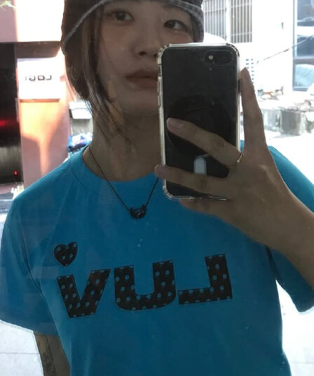 아메리칸 레트로 순면 몸매 가꾸기 긍정적 인 어깨 라운드 넥 프린트 반팔 티셔츠