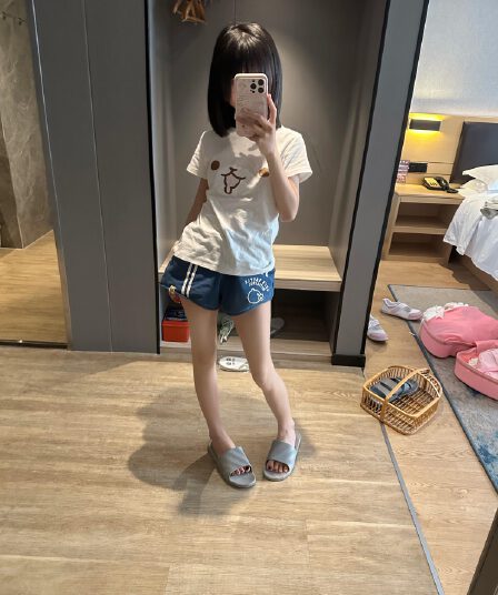 아메리칸 레트로 순면 몸매 가꾸기 긍정적 인 어깨 라운드 넥 프린트 반팔 티셔츠