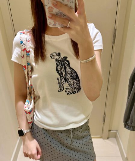 아메리칸 레트로 순면 몸매 가꾸기 긍정적 인 어깨 라운드 넥 프린트 반팔 티셔츠