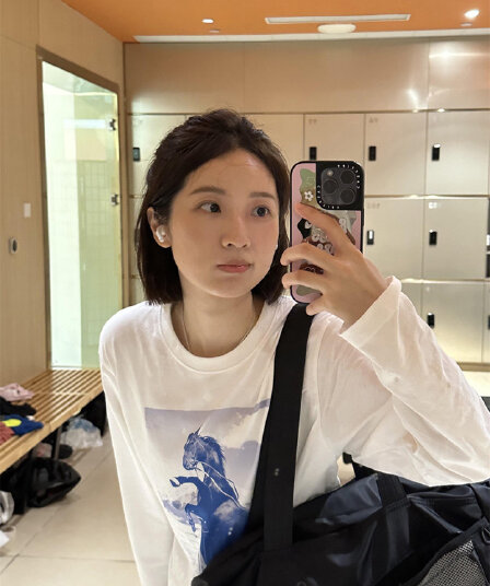 높은 품질 순면 200그램 21 빗질하다 정밀 프린트 가을 루즈핏 긴팔 티셔츠 여성