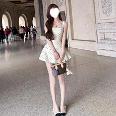 批发氛围感波点方口领吊带拼接<b class='q'>连衣裙</b>女春夏小个子收腰显瘦蓬蓬短裙