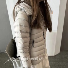 批发轻薄款内搭修身型<b class='q'>羽绒服</b>短款泡芙内胆排骨棉外套女
