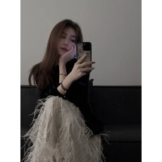 批发赫本风高级感丝绒小黑裙设计感超好看连衣裙高端精致宴会晚<b class='q'>礼服</b>裙