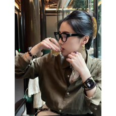 批发绿色<b class='q'>亚麻</b>翻领长袖衬衫女春夏季2026新款设计感宽松显瘦气质上衣