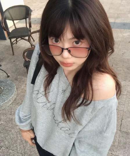 맞춤 핫픽스 느긋한 회색 고치형 후드티 하나 의류 기타 착용 수 있습니다. 비스듬한 어깨 확인 오프숄더