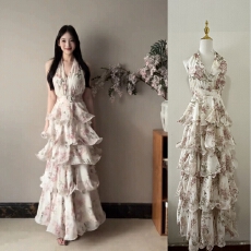 批发法式碎花V领挂脖连衣裙女装夏季小个子气质收腰大摆荷叶边<b class='q'>长裙</b>子