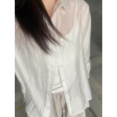 批发时尚天丝<b class='q'>防晒</b>衬衫女夏新款高级感休闲宽松透气薄空调开衫<b class='q'>外套</b>上衣