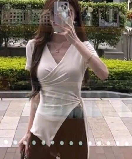 회색 불규칙 V넥 긍정적 인 어깨 반팔 티셔츠 여성 여름 섹션 2026 새로운 디자인 센스 허리 수축 레이스업 품격 맨위