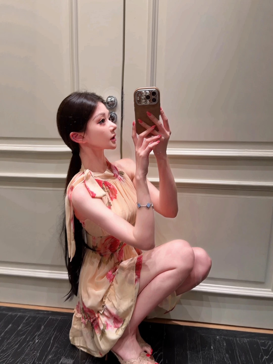 프랑스식 꽃무늬 리본 민소매 행침 목 여성 드레스 여름 품격 허리 수축 슬림해 보이는 한 마디 치마 순수한 욕망 미니 스커트