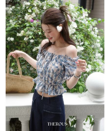 푹신한 거품 소매 오프숄더 수신 Pleat 꽃무늬 티셔츠 여성 여름 레트로 디자인 센스 프린트 맨위